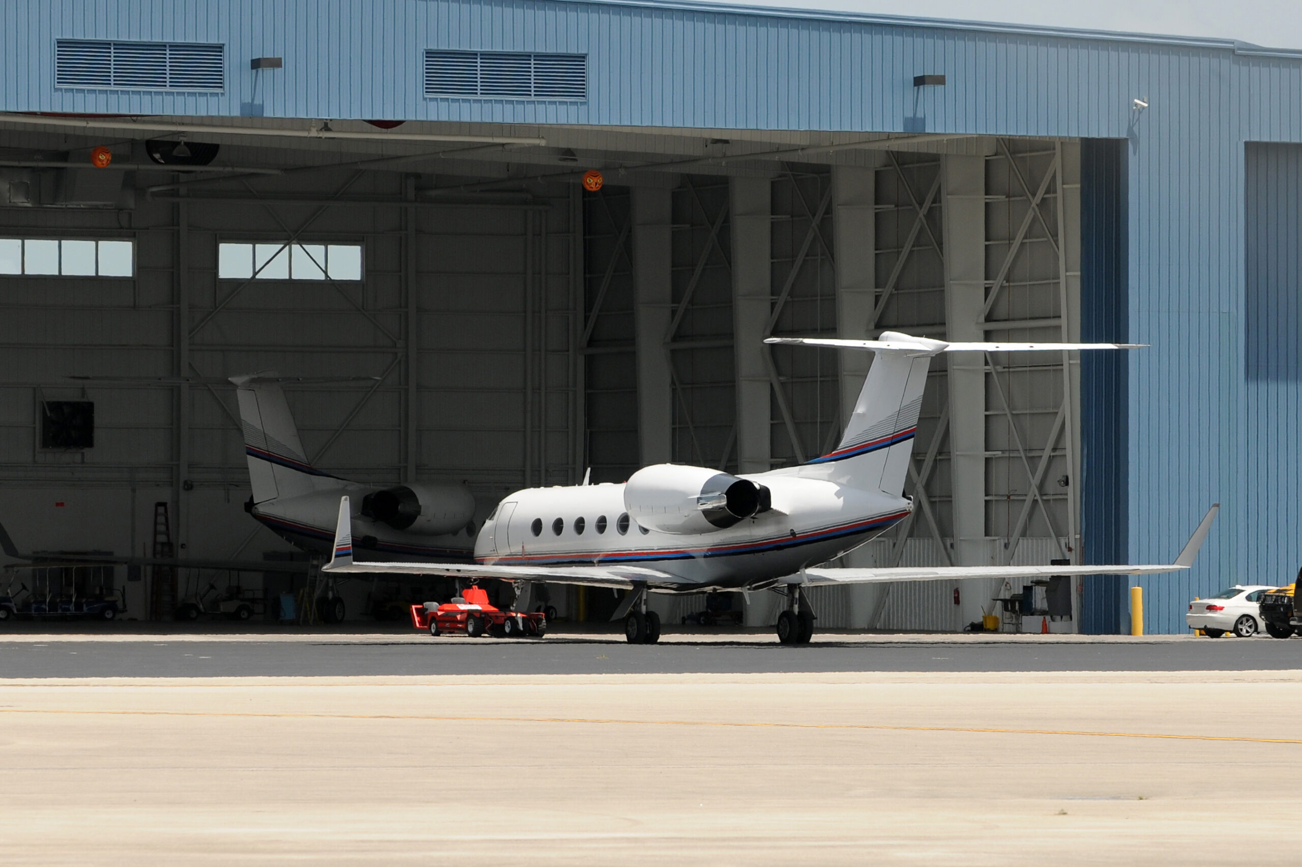 Aircraft in Hangar Dallas Executive airport